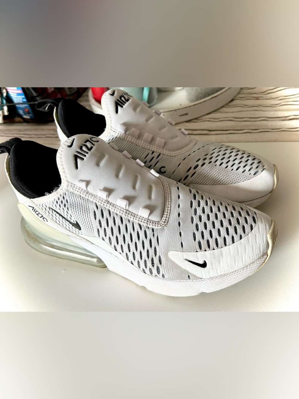 Women’s Nike Air Max 270 size 8.5